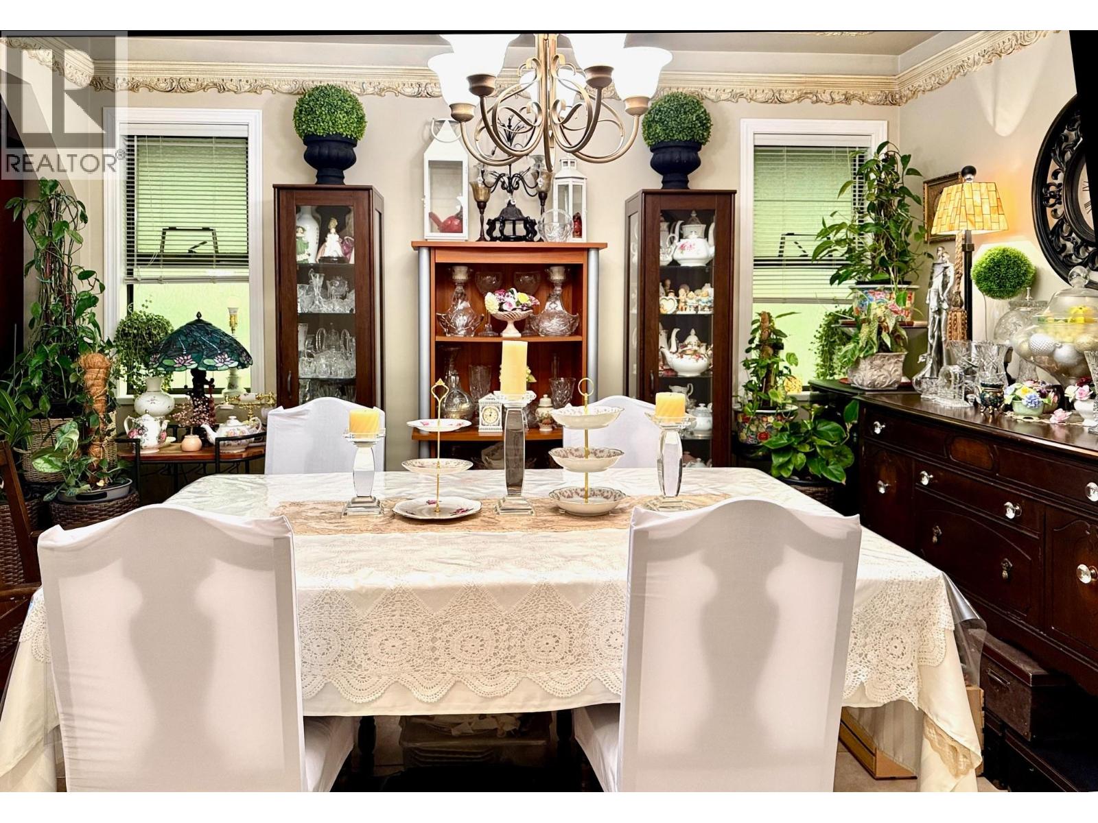 4116 Oxford Street, Burnaby, British Columbia  V5C 1C9 - Photo 5 - R3059867