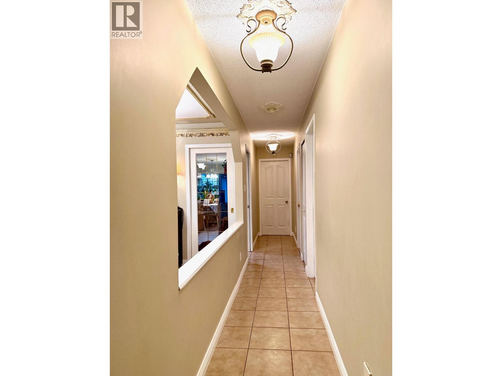 4116 Oxford Street, Burnaby, British Columbia  V5C 1C9 - Photo 11 - R3059867