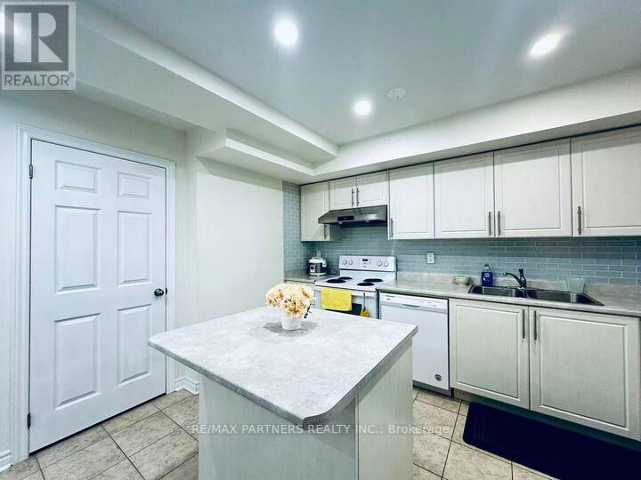 9 - 1 Eaton Park Lane, Toronto, Ontario  M1W 0A5 - Photo 14 - E12479473