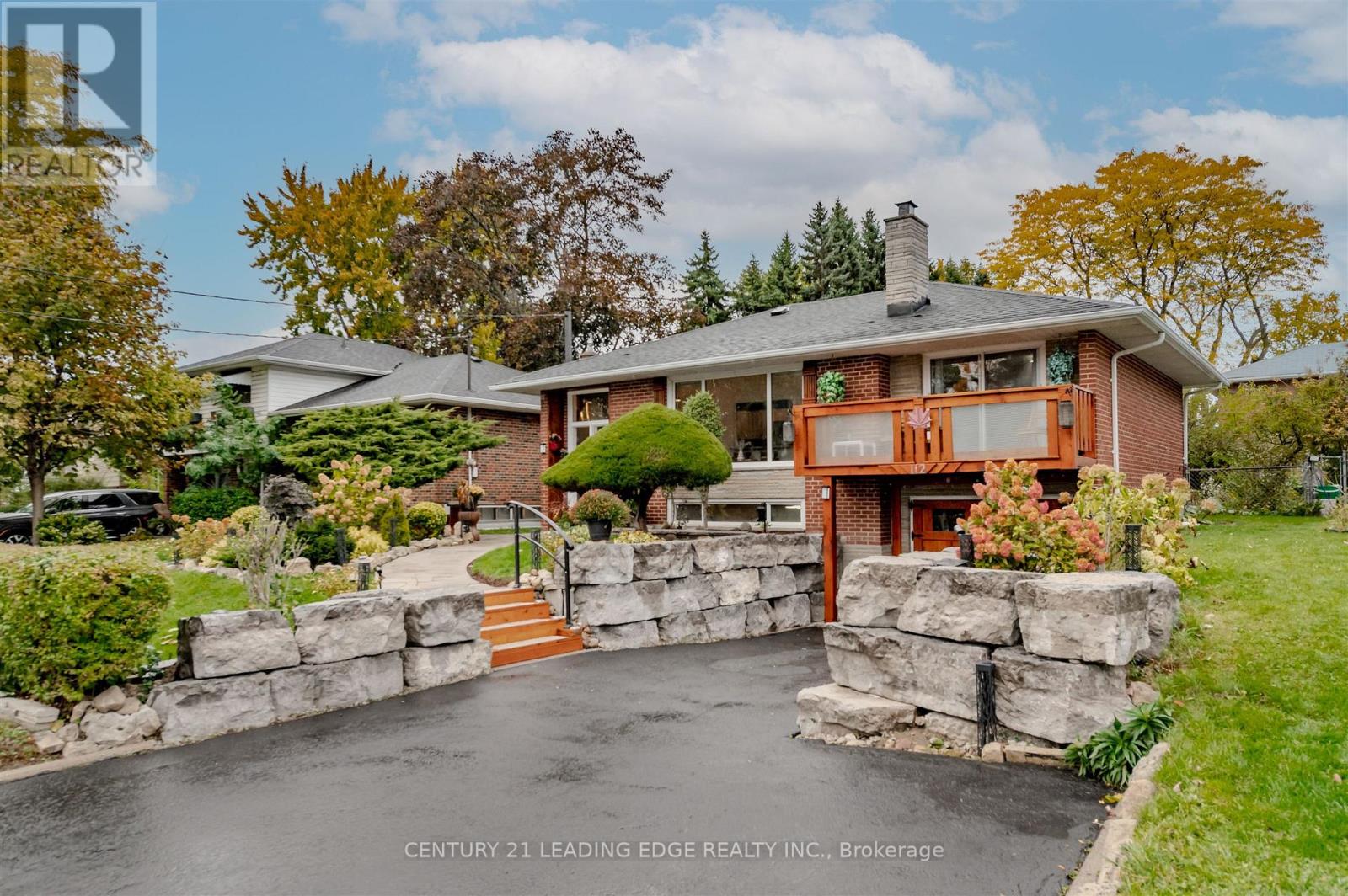 112 WYNDCLIFF CRESCENT, Toronto, Ontario