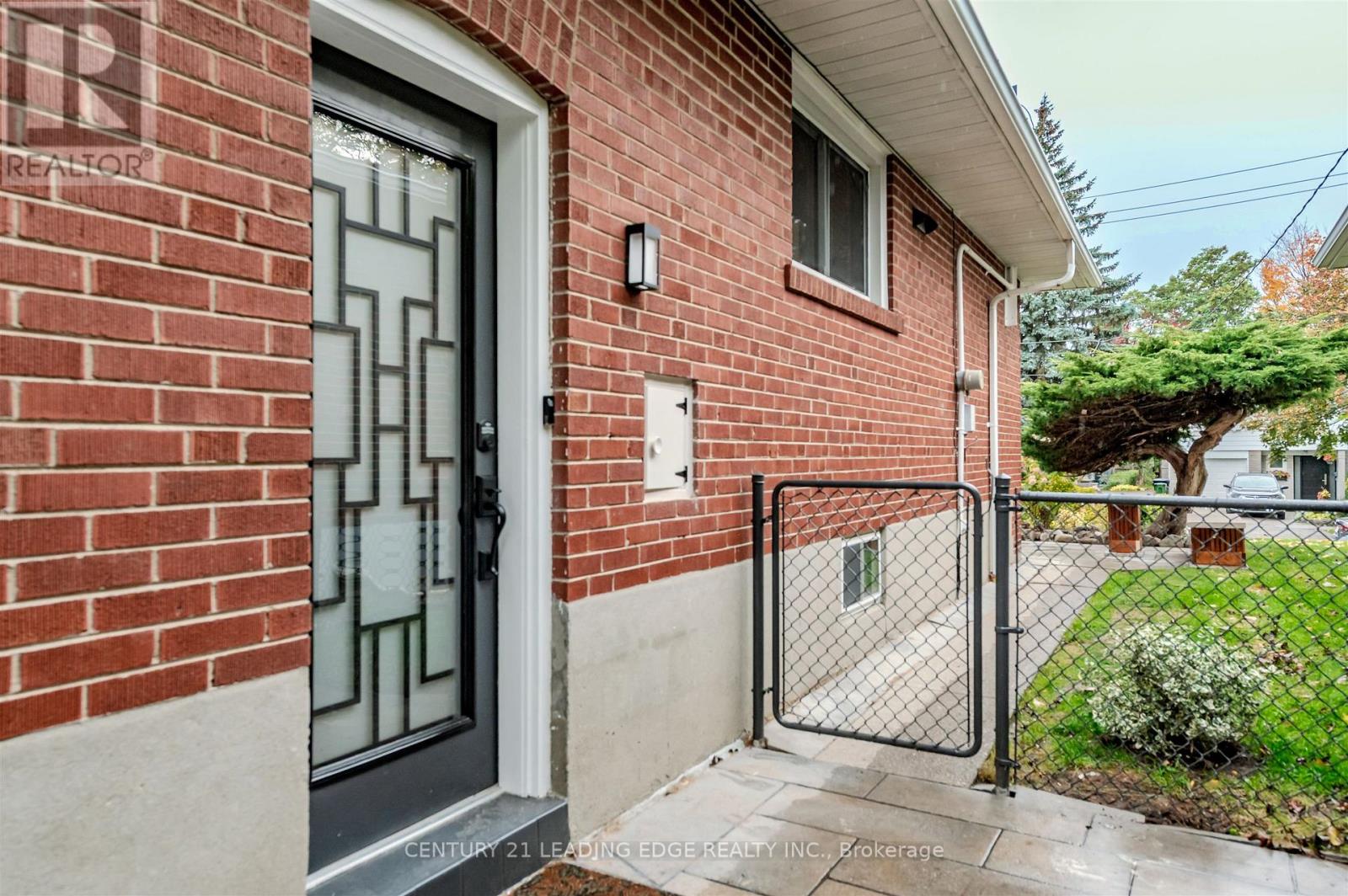 112 Wyndcliff Crescent, Toronto, Ontario  M4A 2K3 - Photo 40 - C12479503