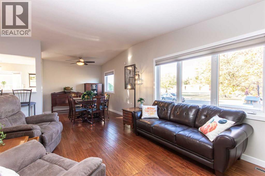 4413 Embury Crescent, Red Deer, Alberta  T4N 2S9 - Photo 6 - A2266547