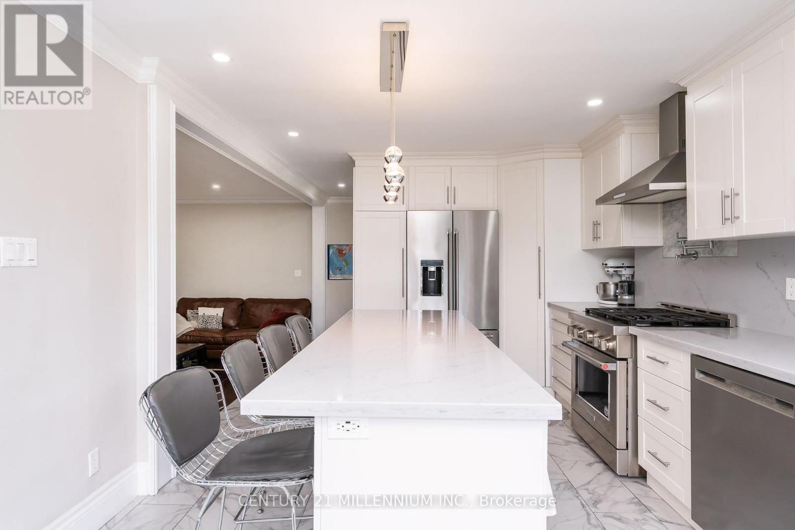 62 Stargell Drive, Whitby, Ontario  L1N 7X5 - Photo 9 - E12479497