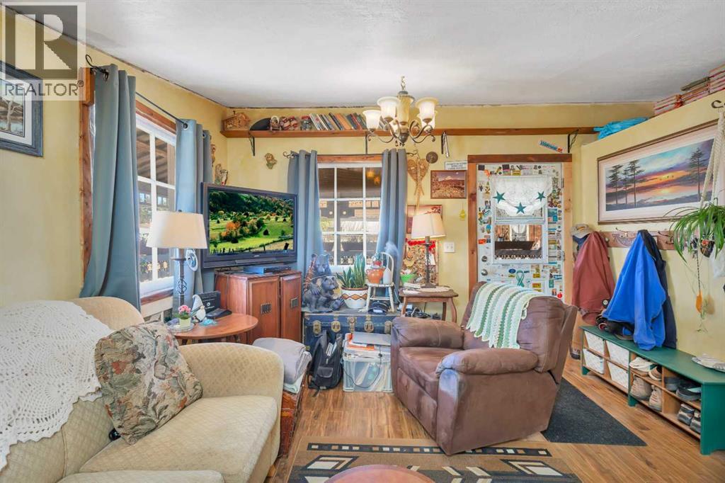 48 Main Street E, Big Valley, Alberta  T0J 0C9 - Photo 39 - A2210842