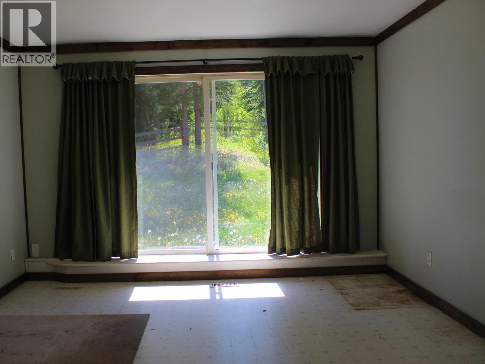 3514 Gun Range Road, Houston, British Columbia  V0J 1Z2 - Photo 4 - R3061555