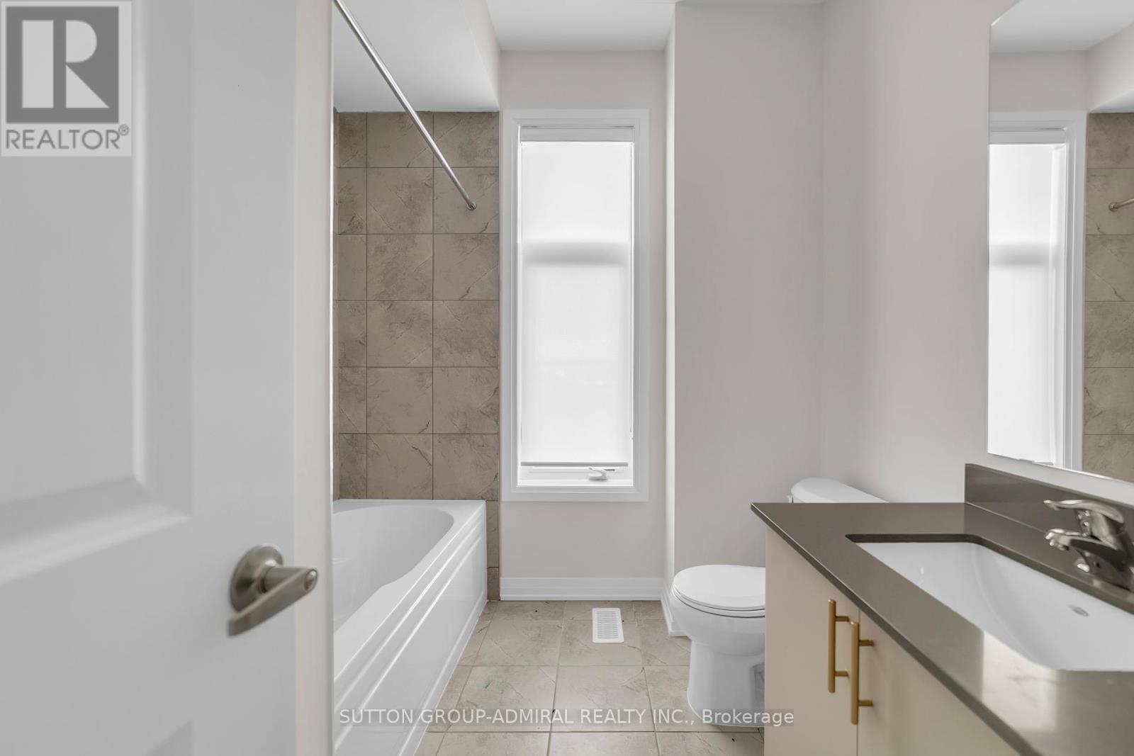 60 Lunay Drive, Richmond Hill, Ontario  L4S 0P2 - Photo 17 - N12474375