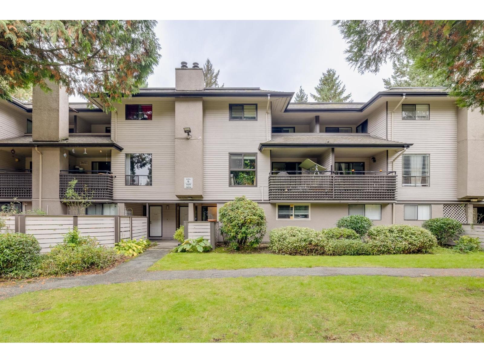 14810 Holly Park Lane, Surrey, British Columbia  V3R 6Y2 - Photo 1 - R3061382