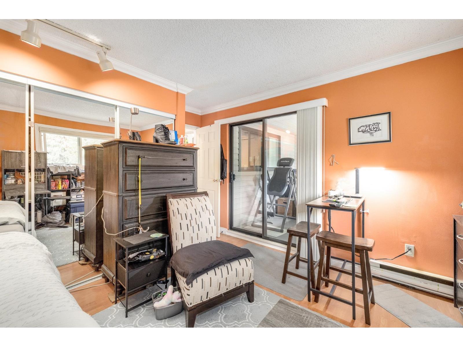 14810 Holly Park Lane, Surrey, British Columbia  V3R 6Y2 - Photo 15 - R3061382