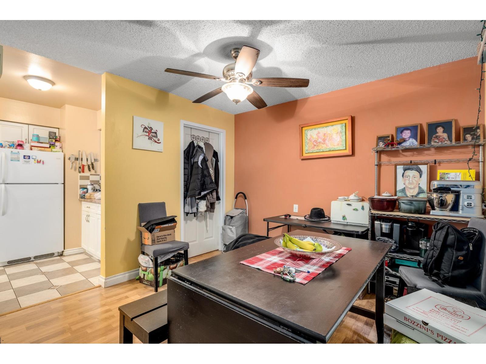 14810 Holly Park Lane, Surrey, British Columbia  V3R 6Y2 - Photo 8 - R3061382