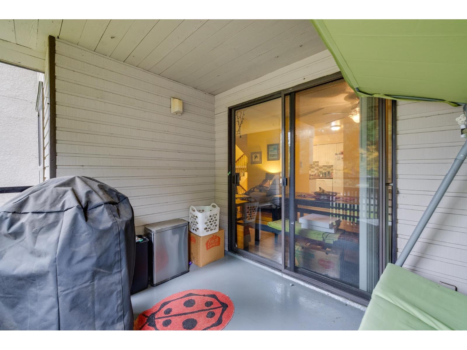 14810 Holly Park Lane, Surrey, British Columbia  V3R 6Y2 - Photo 21 - R3061382