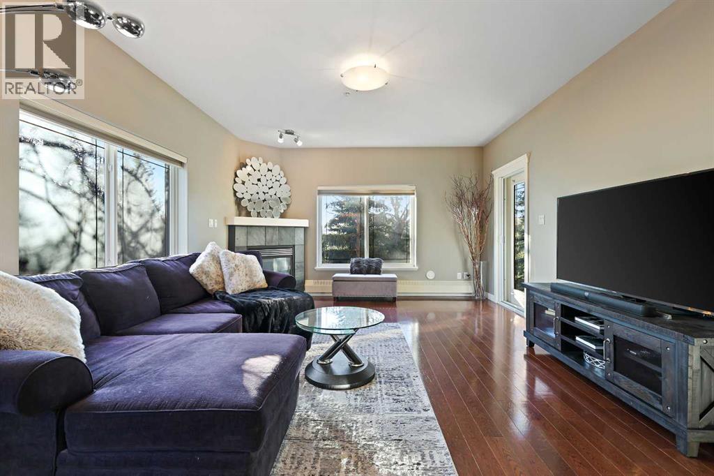 332, 10 Discovery Ridge Close Sw, Calgary, Alberta  T3H 5X3 - Photo 6 - A2262293