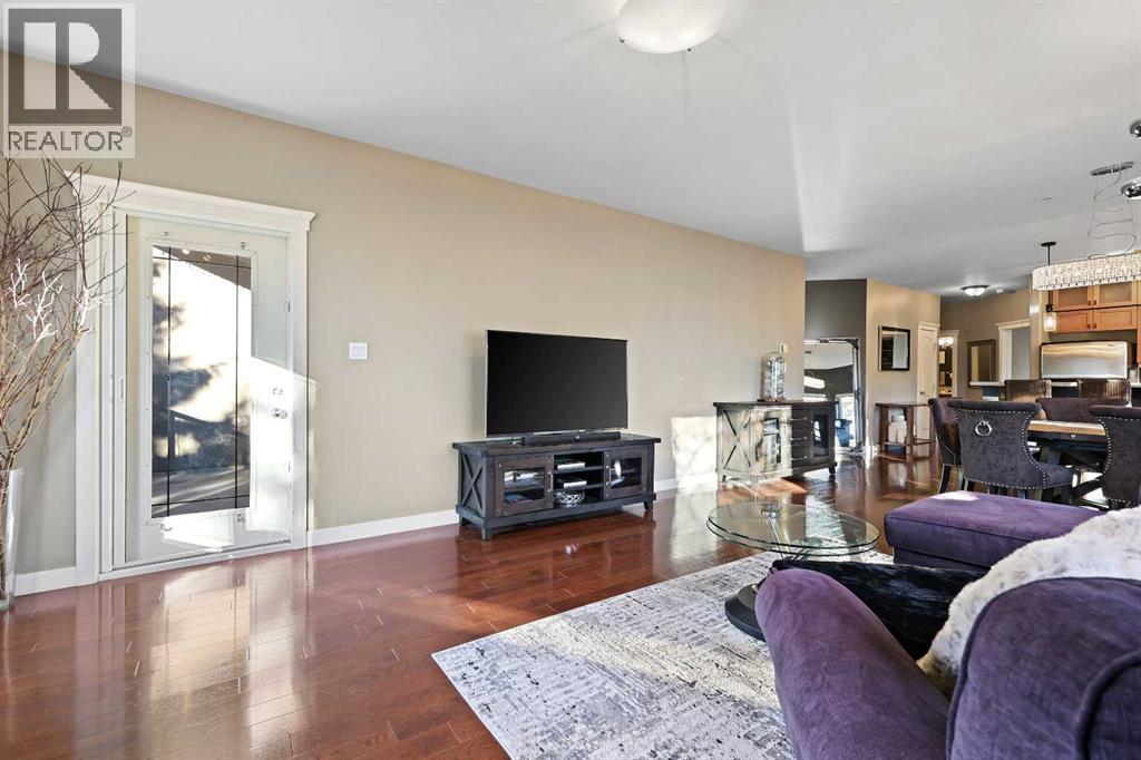 332, 10 Discovery Ridge Close Sw, Calgary, Alberta  T3H 5X3 - Photo 7 - A2262293