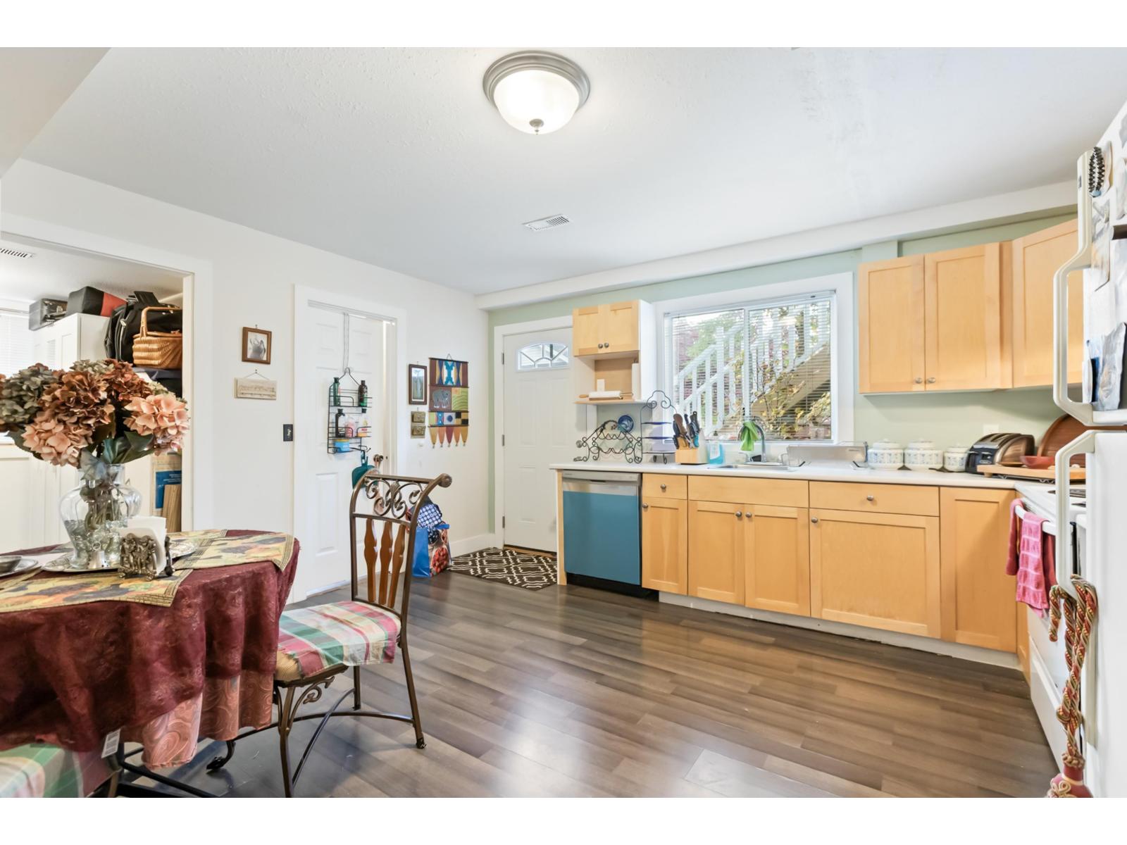 8442 Harms Street, Mission, British Columbia  V2V 6G2 - Photo 28 - R3061396