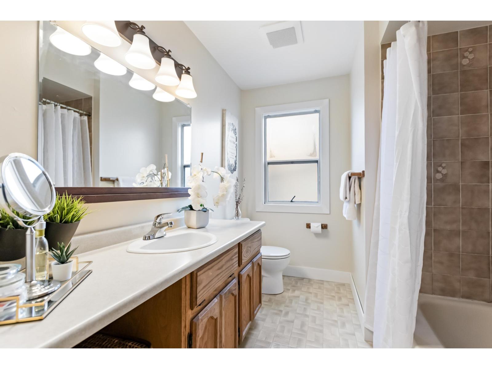 8442 Harms Street, Mission, British Columbia  V2V 6G2 - Photo 25 - R3061396