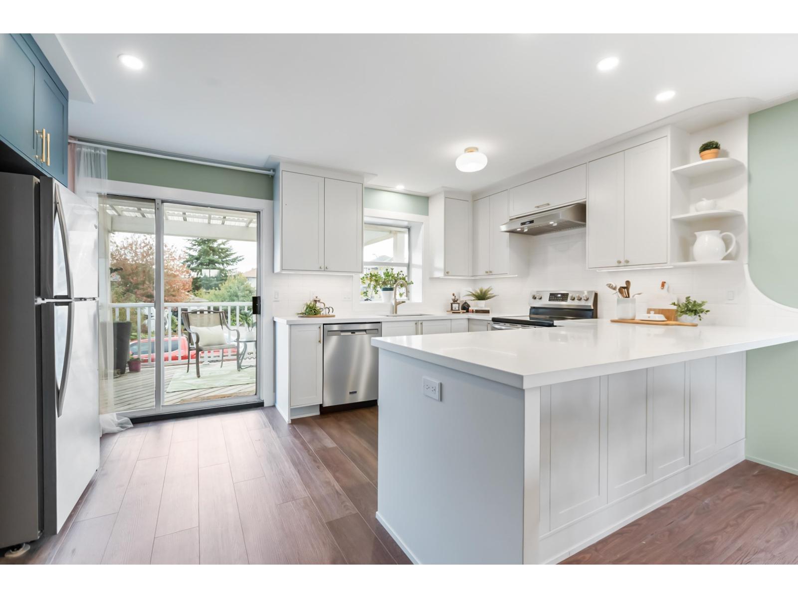 8442 Harms Street, Mission, British Columbia  V2V 6G2 - Photo 13 - R3061396