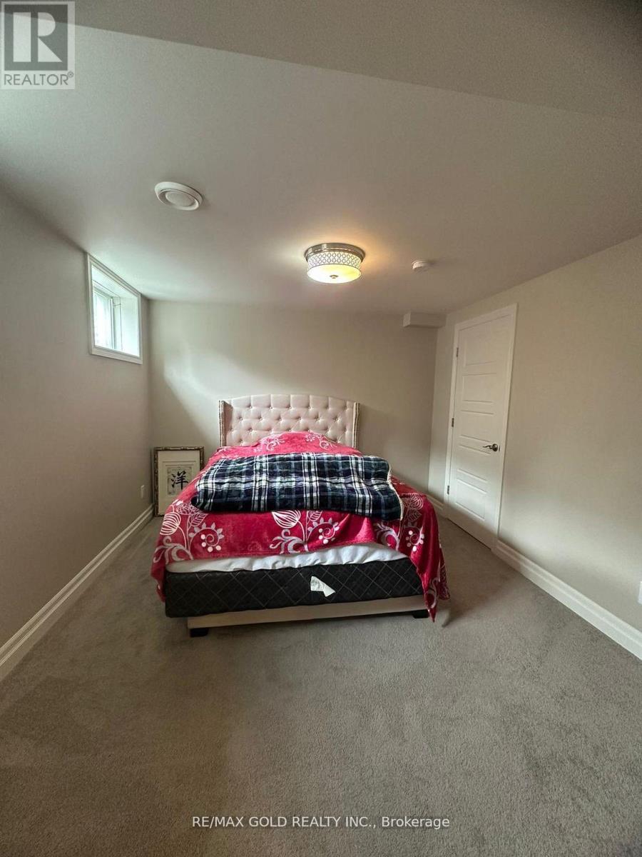 28 Sovereign's Gate, Barrie, Ontario  L4N 0K7 - Photo 28 - S12479510