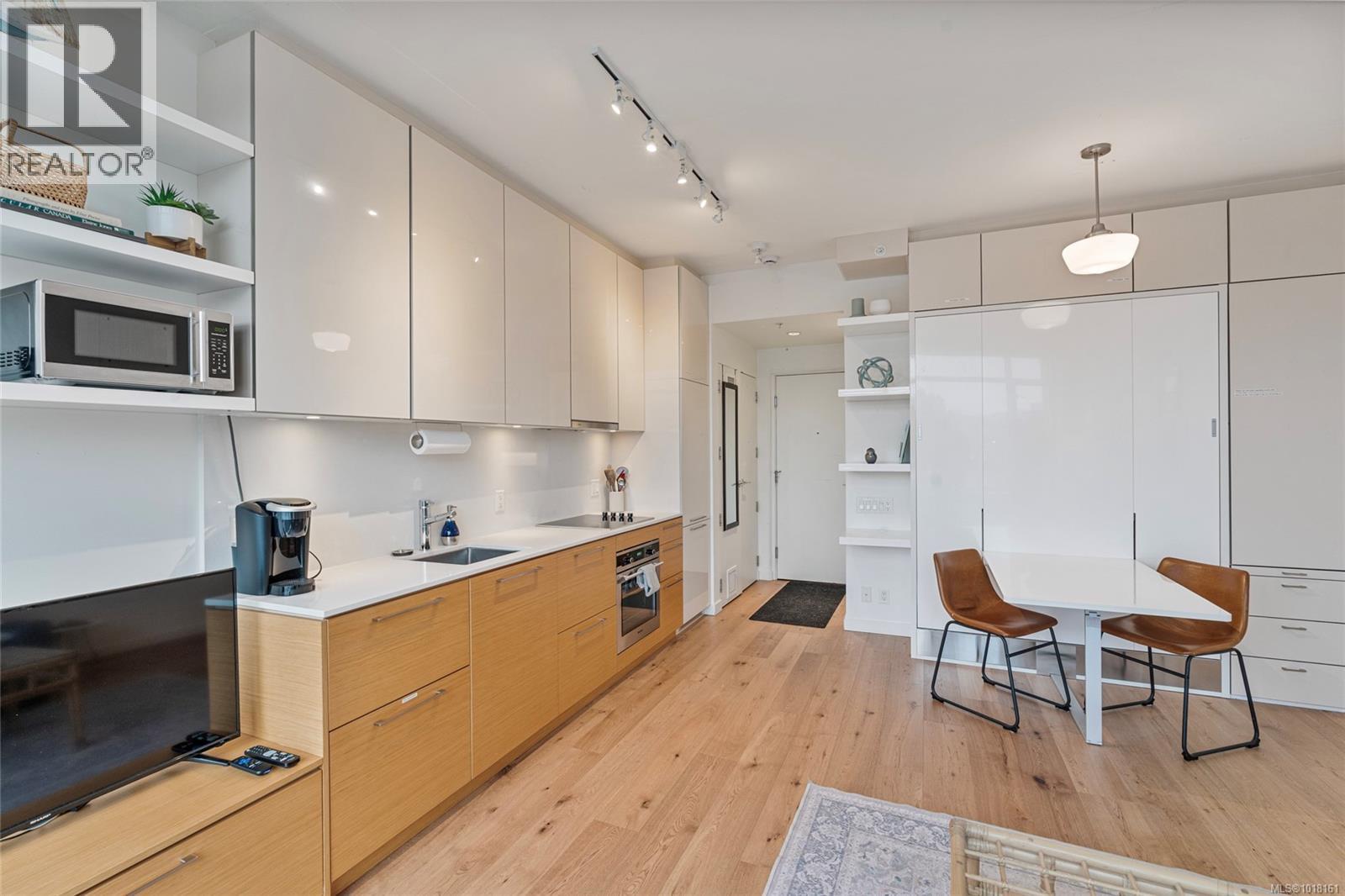 211 456 Pandora Ave, Victoria, British Columbia  V8W 0E3 - Photo 9 - 1018161