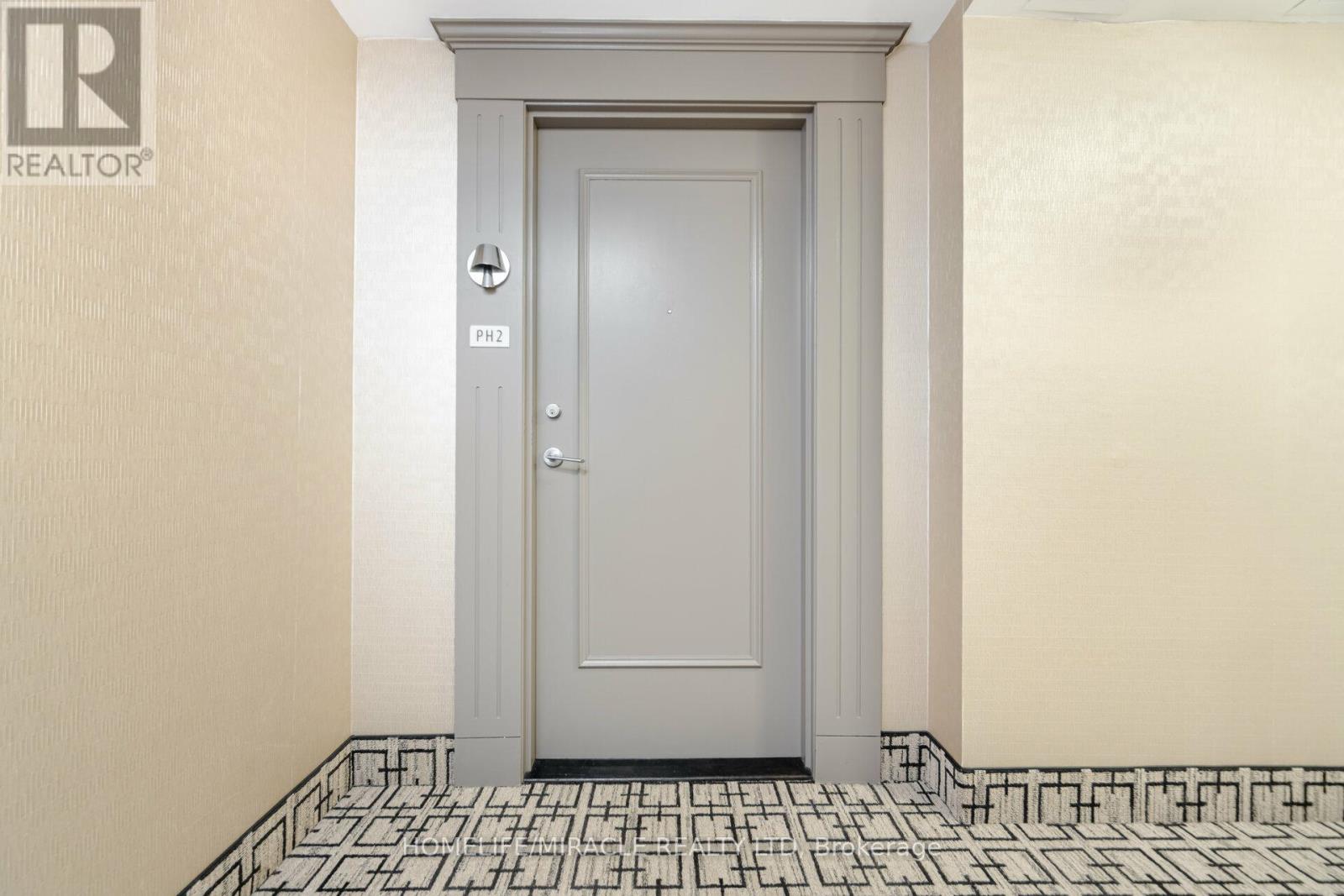 Ph2 - 225 Webb Drive, Mississauga, Ontario  L5B 4P2 - Photo 6 - W12479499