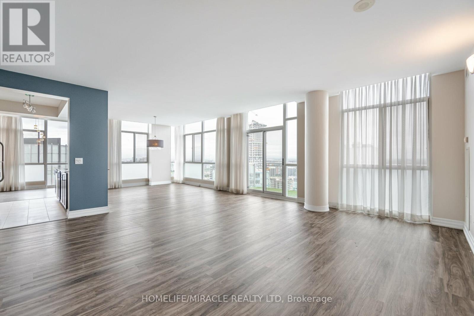 Ph2 - 225 Webb Drive, Mississauga, Ontario  L5B 4P2 - Photo 8 - W12479499