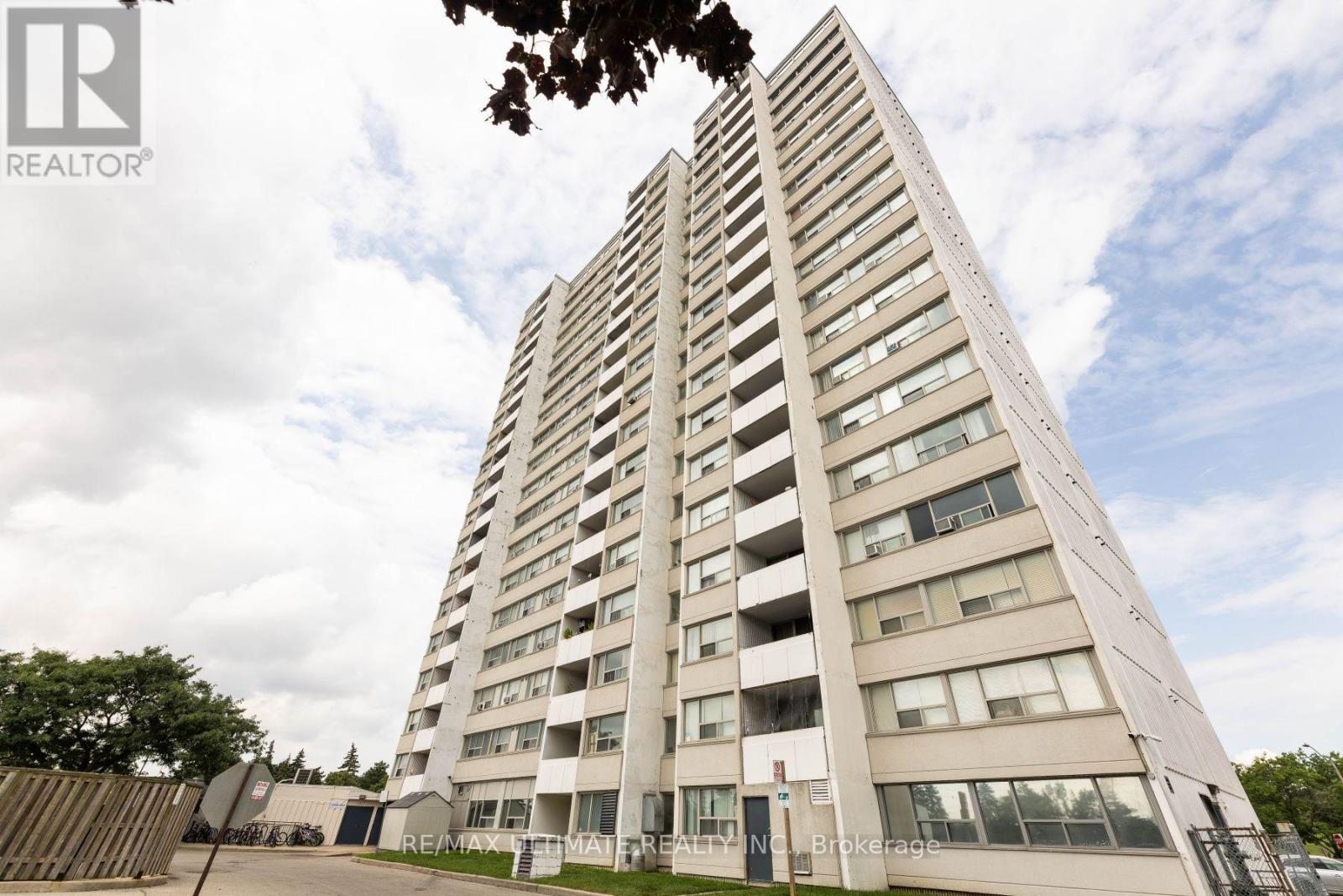 1007 - 530 Lolita Garden, Mississauga, Ontario  L5A 3T2 - Photo 32 - W12479506