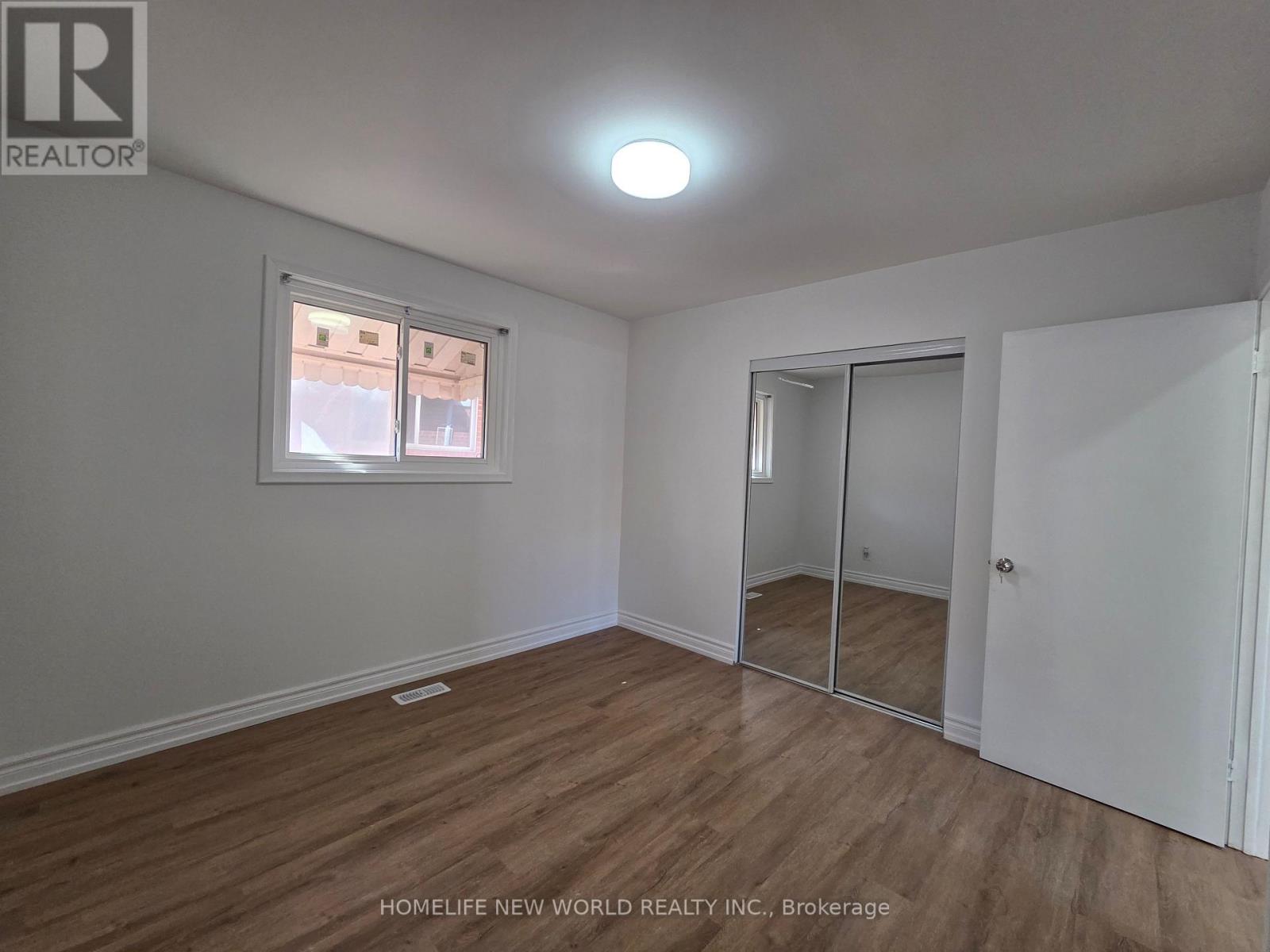 Main & Basement - 81 Taysham Crescent, Toronto, Ontario  M9V 1X1 - Photo 15 - W12479515