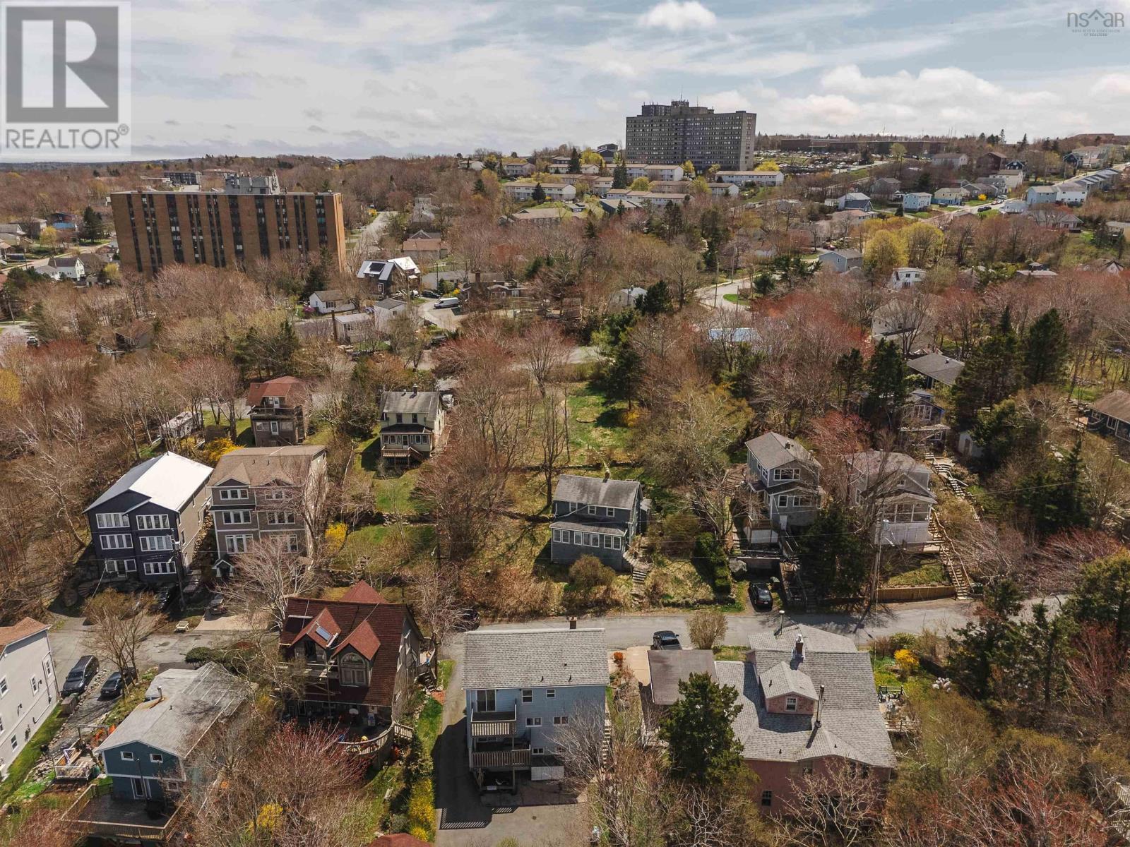 10 Idlewylde Road, Halifax, Nova Scotia  B3N 1B9 - Photo 2 - 202514541