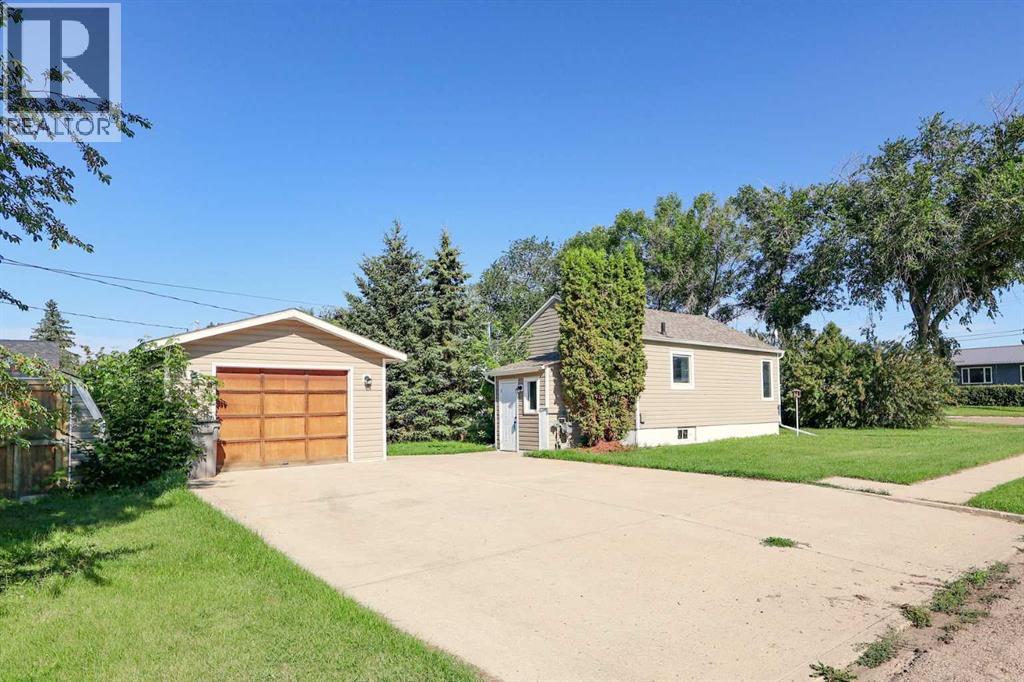 6001 51 Avenue, Stettler, Alberta  T4K 1C3 - Photo 28 - A2211413