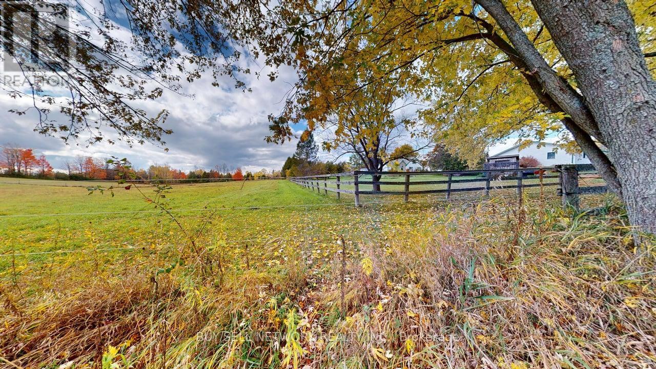 947 Division Road, Otonabee-South Monaghan, Ontario  K0L 2H0 - Photo 33 - X12479554