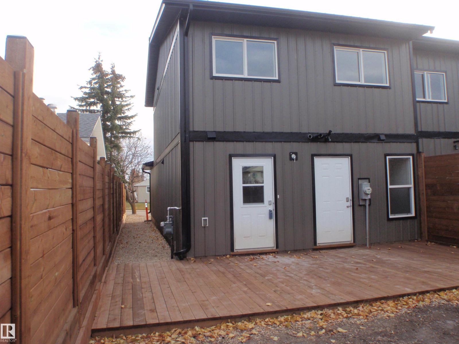 4416 55 Av, Barrhead, Alberta  T7N 1K1 - Photo 5 - E4453155
