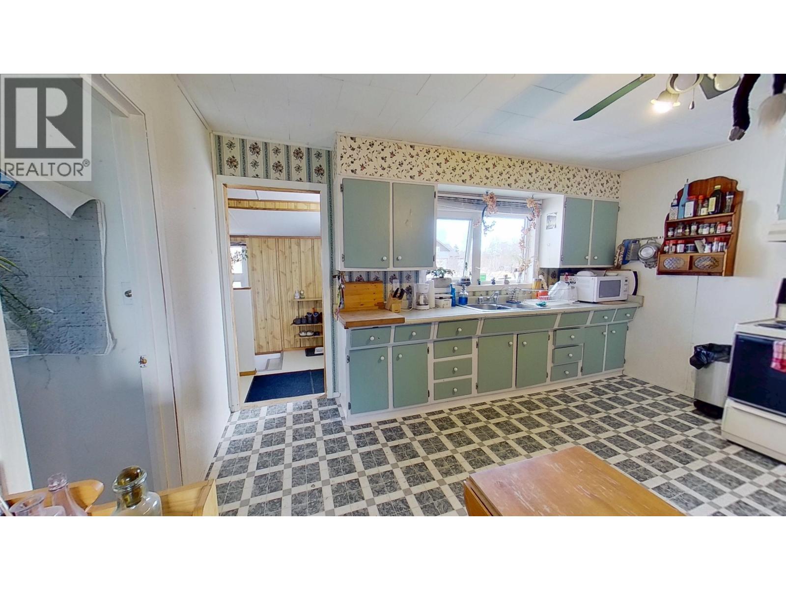 7344 253 Road, Fort St. John, British Columbia  V0C 1C6 - Photo 5 - R3060897