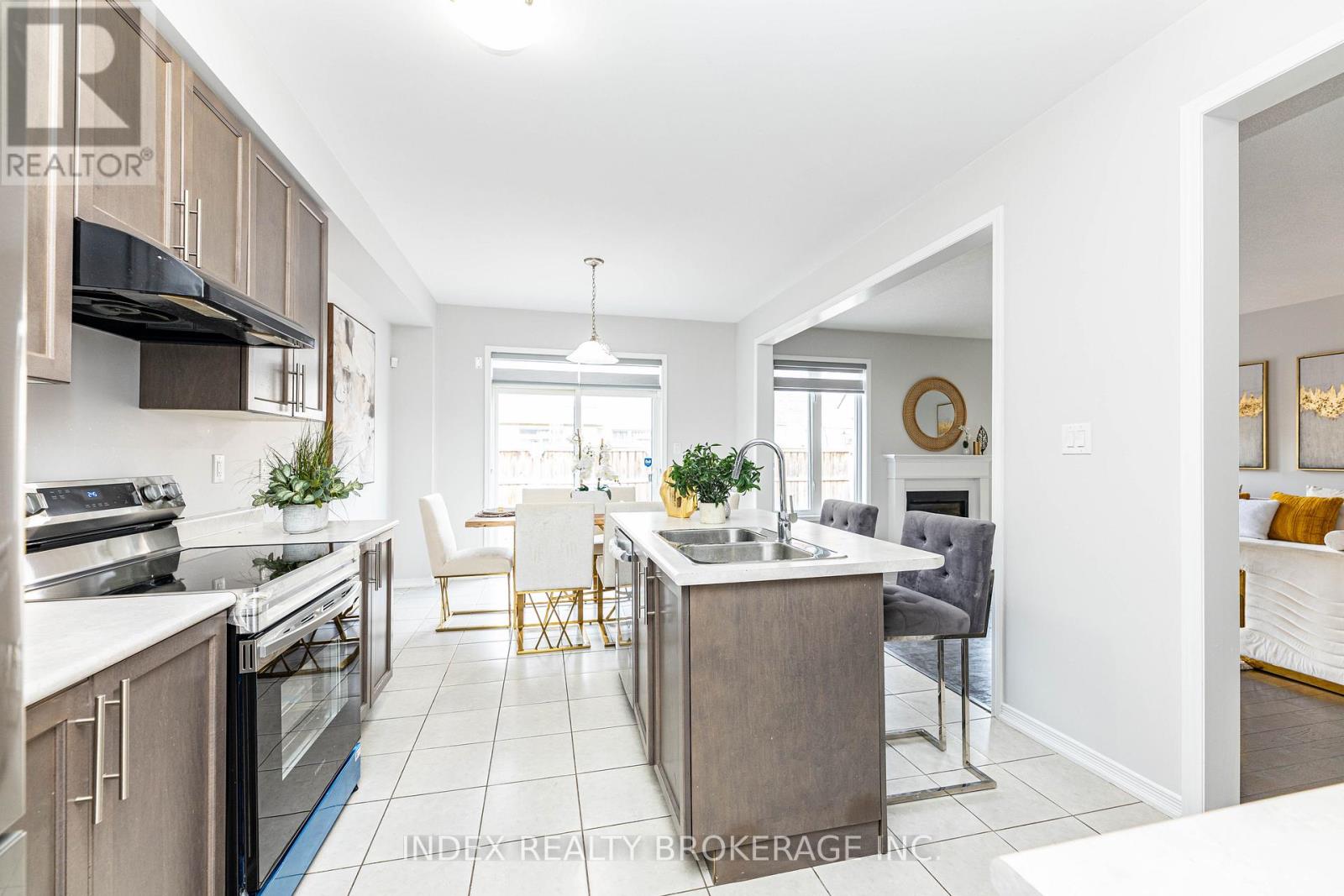 7713 Black Maple Drive, Niagara Falls, Ontario  L2H 0N7 - Photo 12 - X12479513
