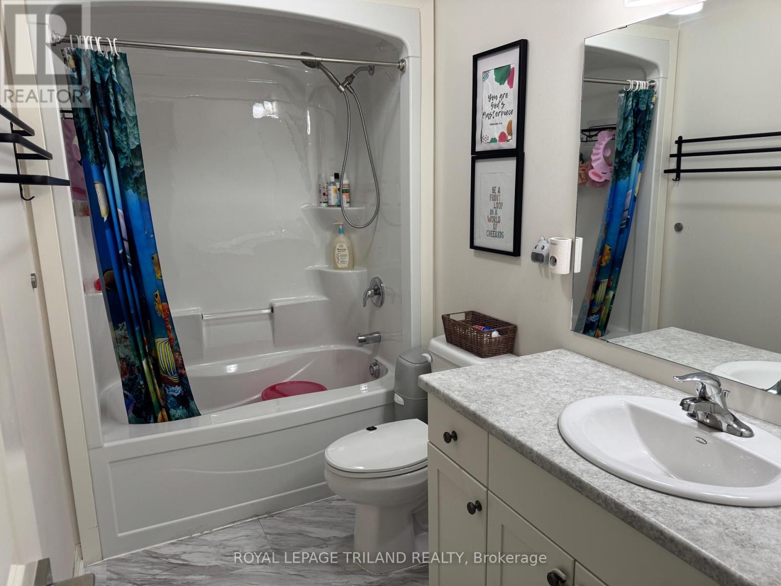 Upper - 41 Cortland Terrace, St. Thomas, Ontario  N5R 0J7 - Photo 15 - X12479539