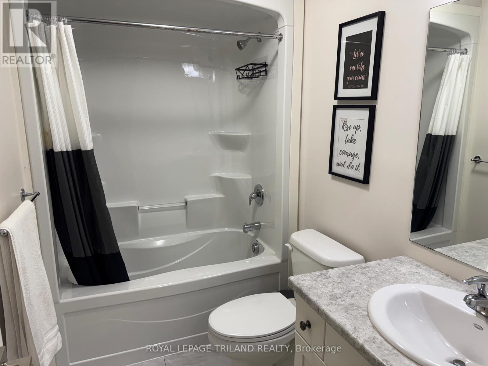 Lower - 41 Cortland Terrace, St. Thomas, Ontario  N5R 0J7 - Photo 8 - X12479548