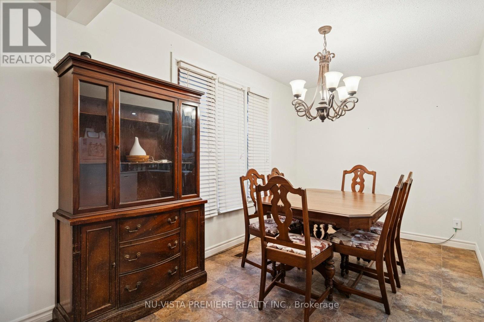 1 Osijek Crescent, Brantford, Ontario  N3P 1Z3 - Photo 11 - X12479551