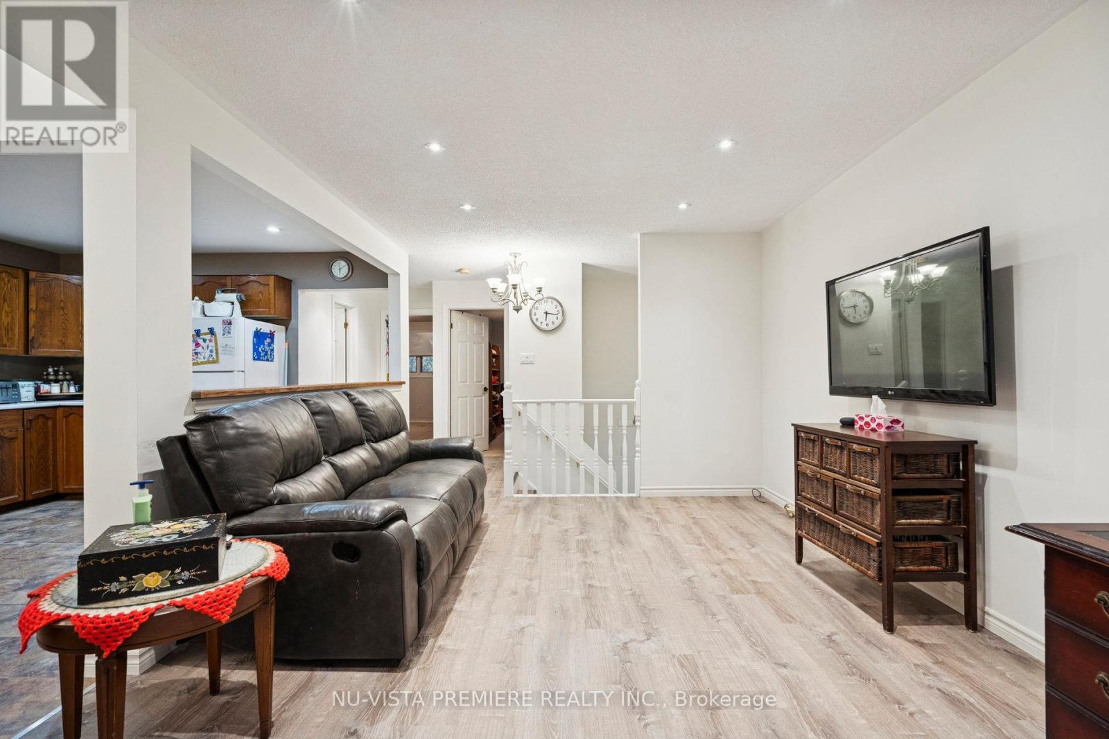 1 Osijek Crescent, Brantford, Ontario  N3P 1Z3 - Photo 5 - X12479551