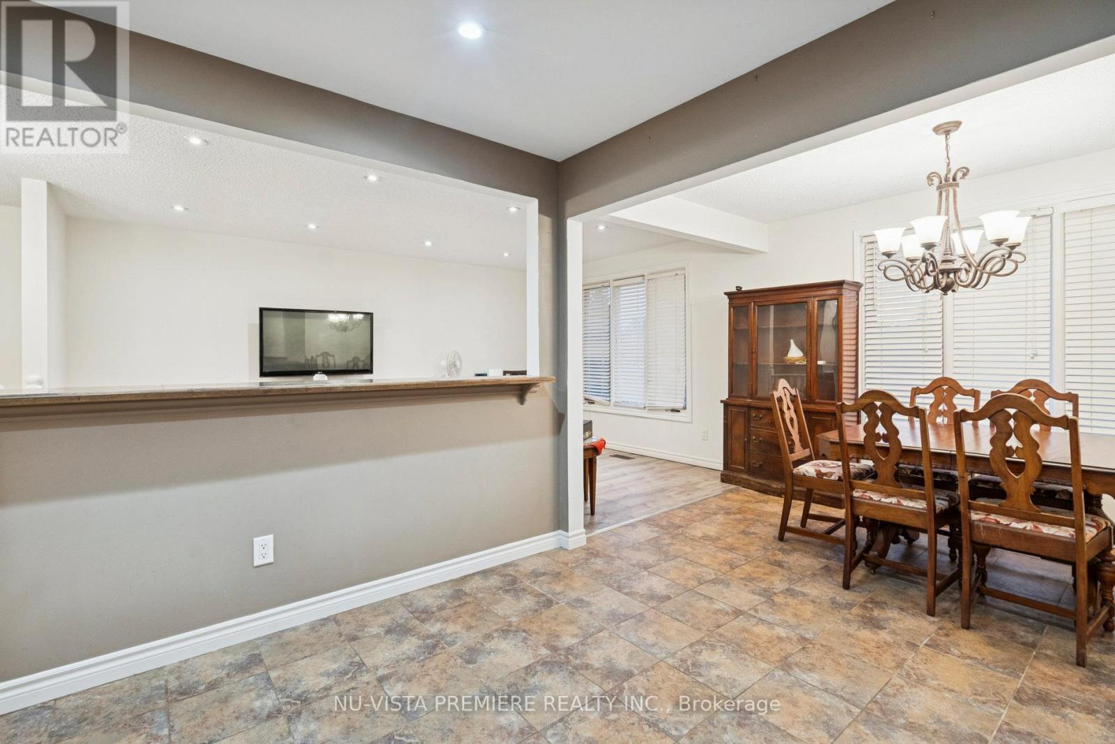 1 Osijek Crescent, Brantford, Ontario  N3P 1Z3 - Photo 9 - X12479551