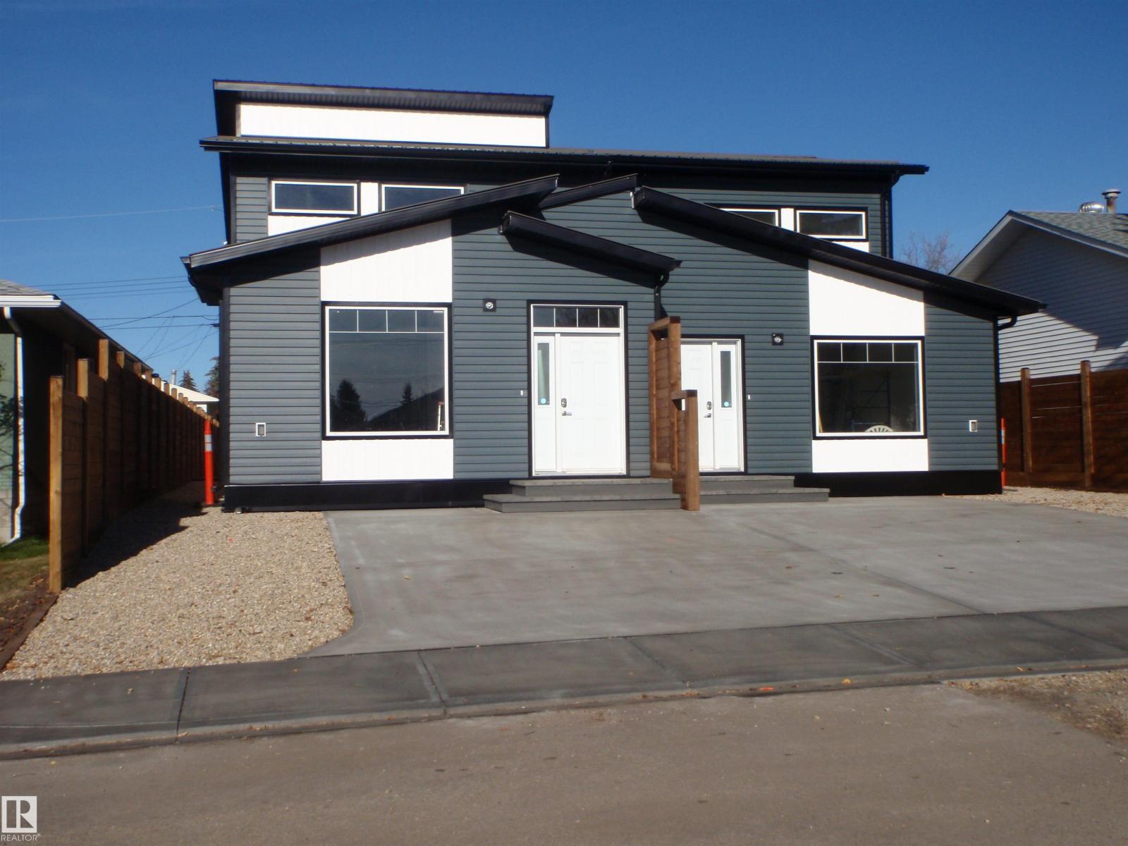 4418 55 Av, Barrhead, Alberta  T7N 1K1 - Photo 2 - E4453134