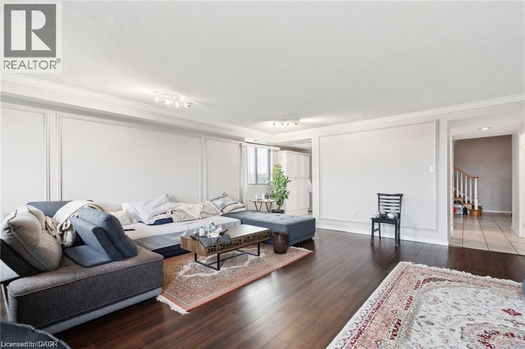 Photo 13 of 38 for 1255 Commissioners Road W Unit# 701