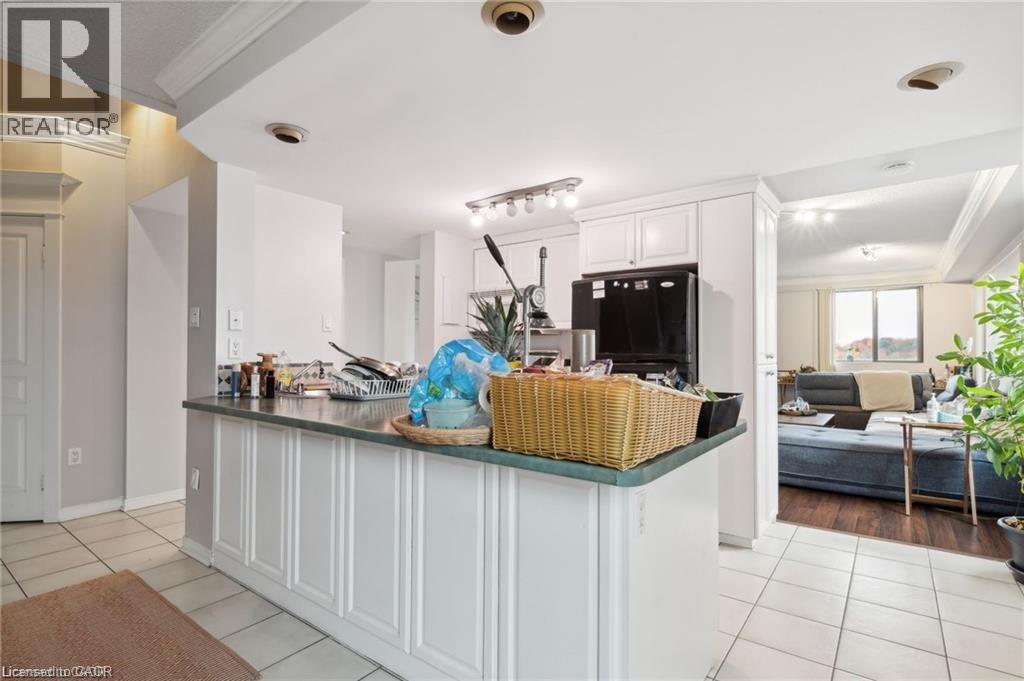 Photo 15 of 38 for 1255 Commissioners Road W Unit# 701