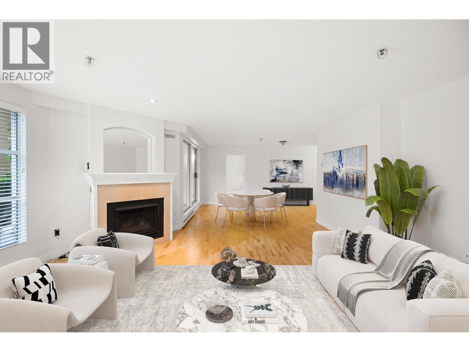 105 5 Renaissance Square, New Westminster, British Columbia  V3M 6K5 - Photo 3 - R3061350