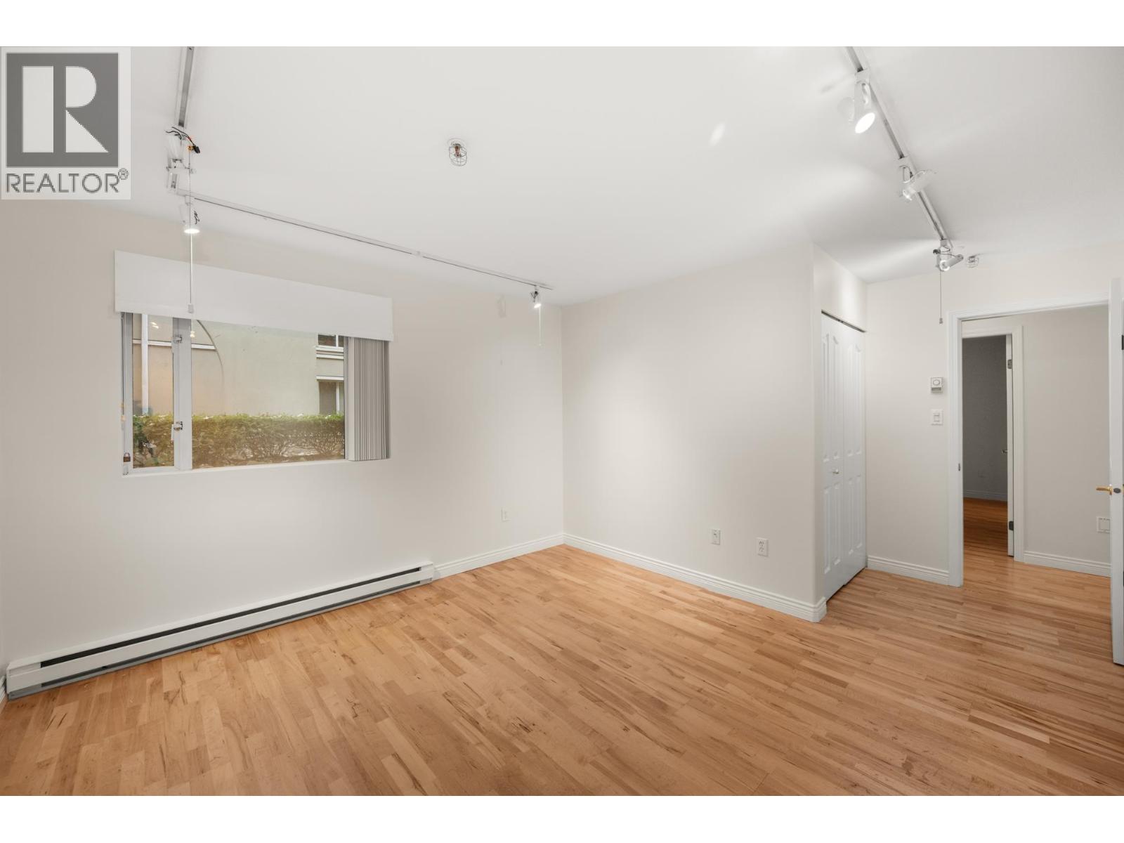 105 5 Renaissance Square, New Westminster, British Columbia  V3M 6K5 - Photo 27 - R3061350