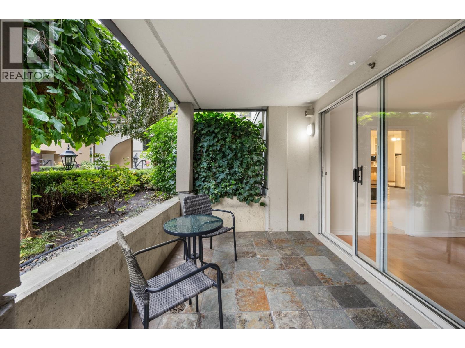 105 5 Renaissance Square, New Westminster, British Columbia  V3M 6K5 - Photo 34 - R3061350
