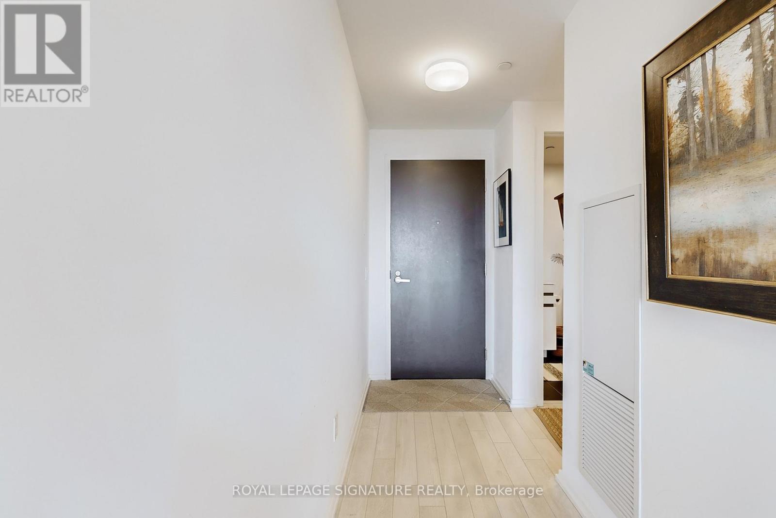 5811 - 197 Yonge Street, Toronto, Ontario  M5B 0C1 - Photo 25 - C12479532