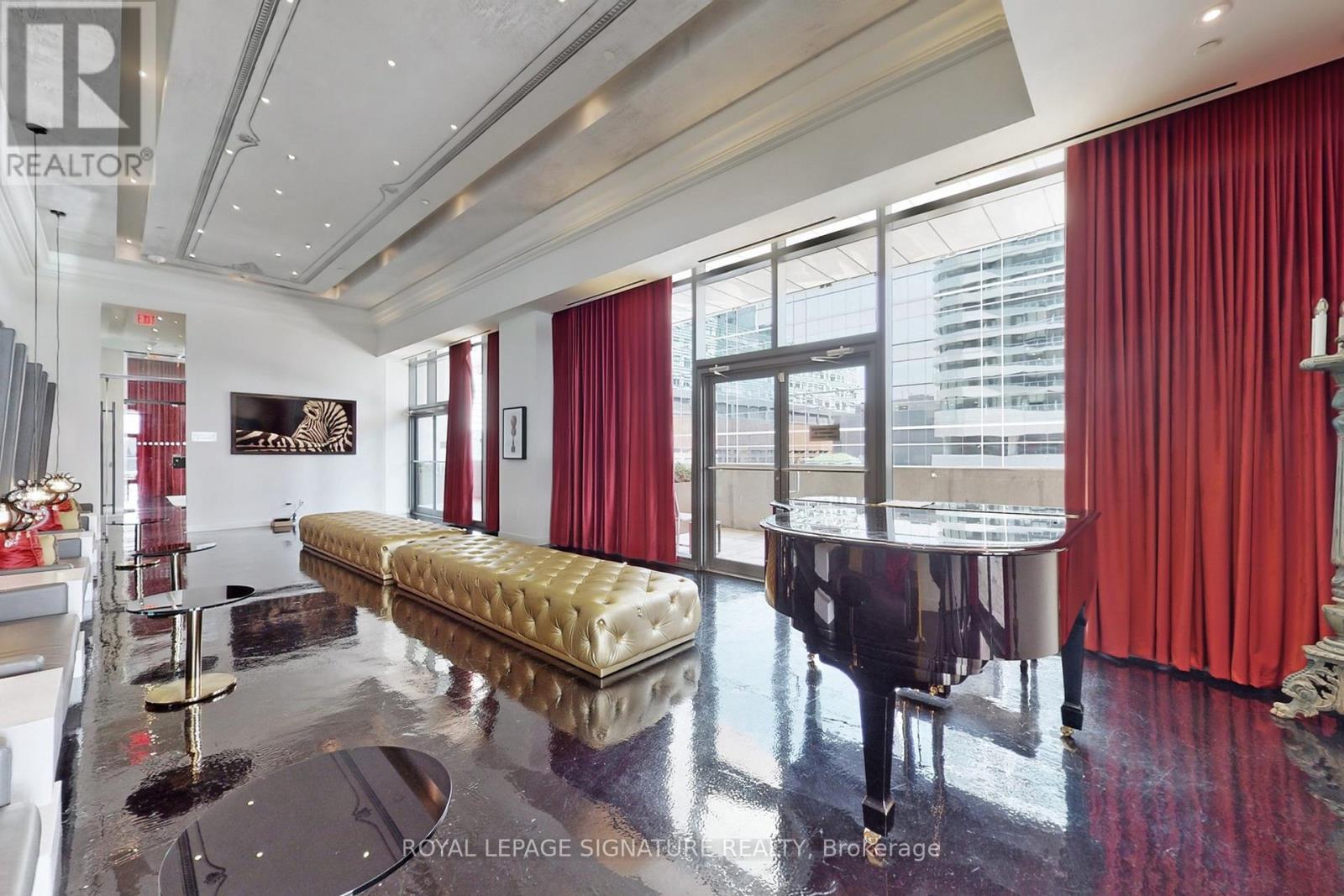 5811 - 197 Yonge Street, Toronto, Ontario  M5B 0C1 - Photo 35 - C12479532