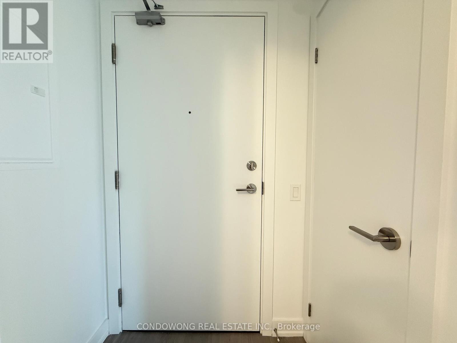 809 - 8 Wellesley Street W, Toronto, Ontario  M4Y 0J5 - Photo 12 - C12479533