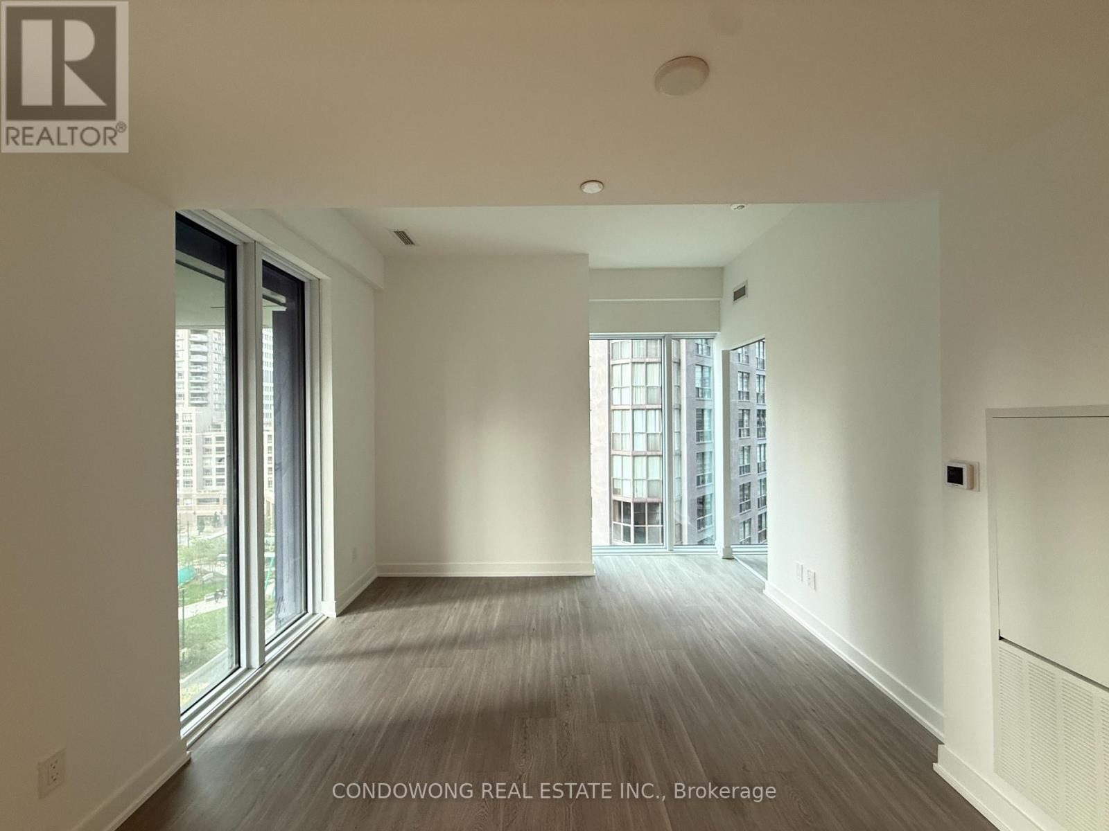 809 - 8 Wellesley Street W, Toronto, Ontario  M4Y 0J5 - Photo 6 - C12479533