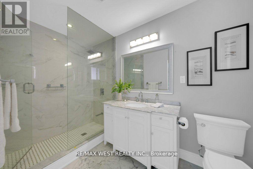 151 Brahms Avenue, Toronto, Ontario  M2H 1H9 - Photo 20 - C12479542