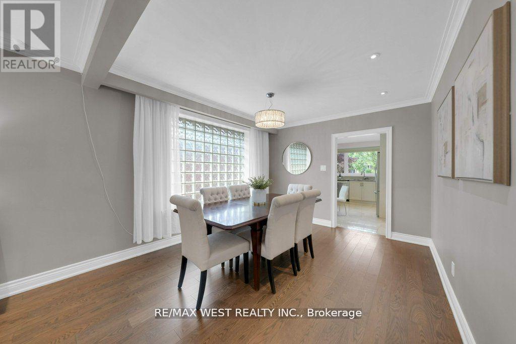 151 Brahms Avenue, Toronto, Ontario  M2H 1H9 - Photo 8 - C12479542
