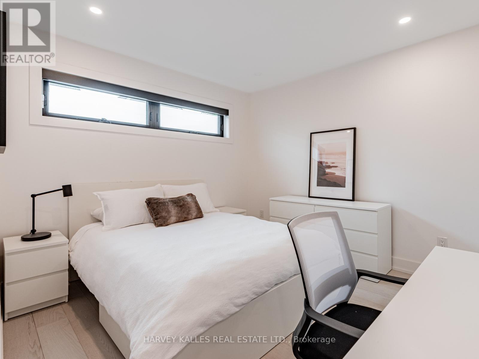 Lane - 35 Curzon Street, Toronto, Ontario  M4M 3B3 - Photo 16 - E12479549