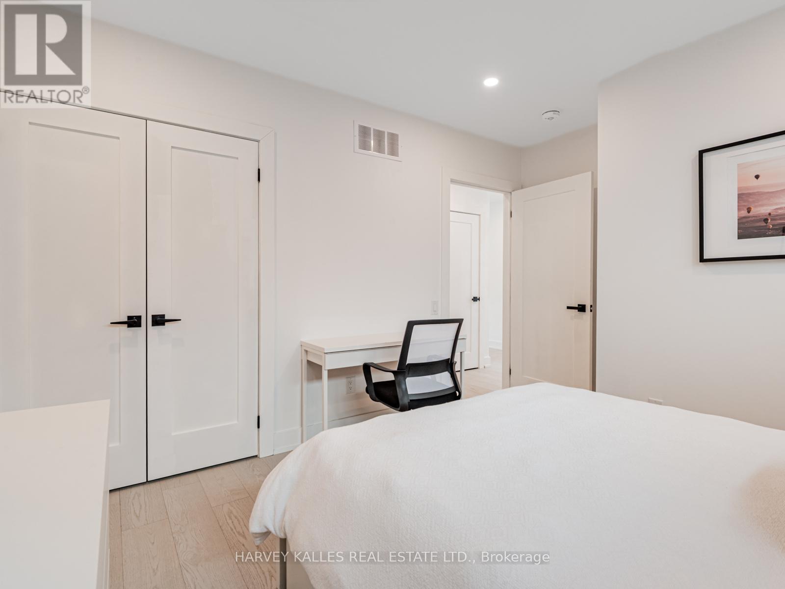 Lane - 35 Curzon Street, Toronto, Ontario  M4M 3B3 - Photo 17 - E12479549